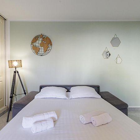 Le Victoria, Elegant T2 Au Bord Des Plages, Piscine, Sauna 멍똥 외부 사진